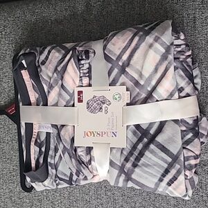 Women's 3-Piece Plaid Pajama Set - Gray and Pink